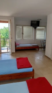 Apartmani JELENA Srebrno Jezero