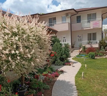 Apartmani Perić Srebrno Jezero