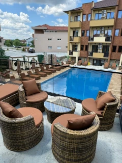 Villa ATOS - restoran i bazen