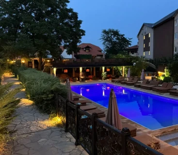 Villa ATOS - restoran i bazen