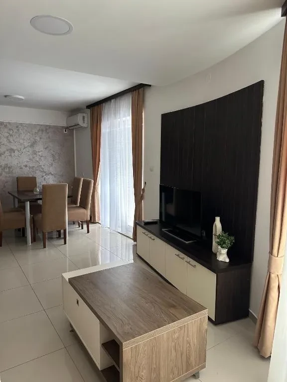 Apartman broj 5