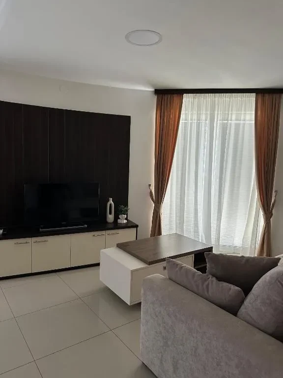 Apartman broj 5