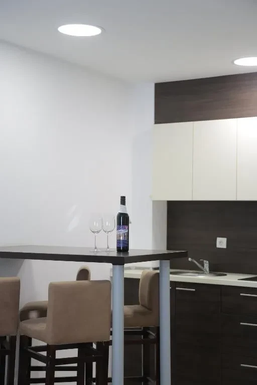 Apartman broj 4